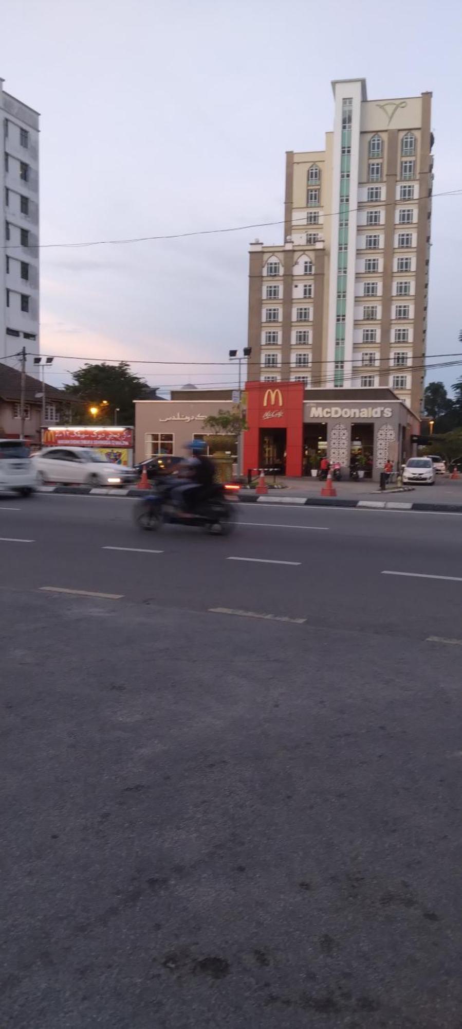 El Fateh Apartment 2 Bedroom Wakaf Che Yeh Exterior foto